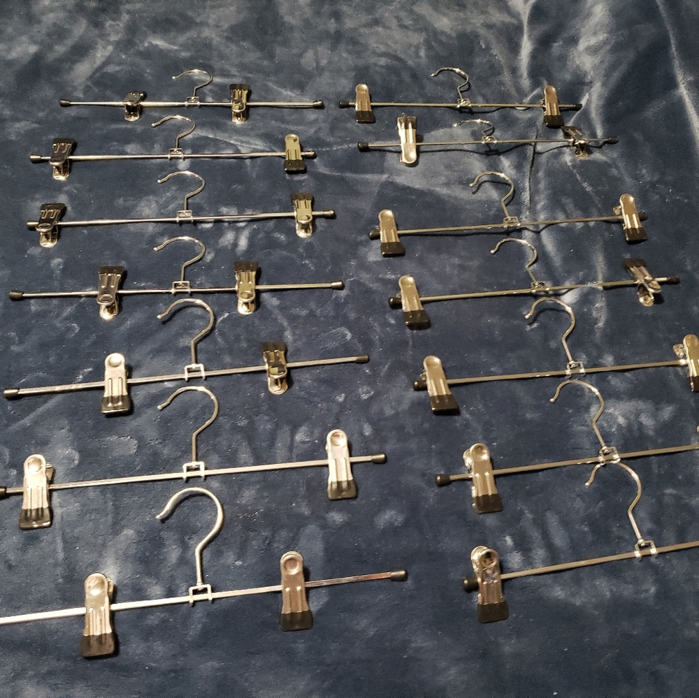Pant/skirt hangers